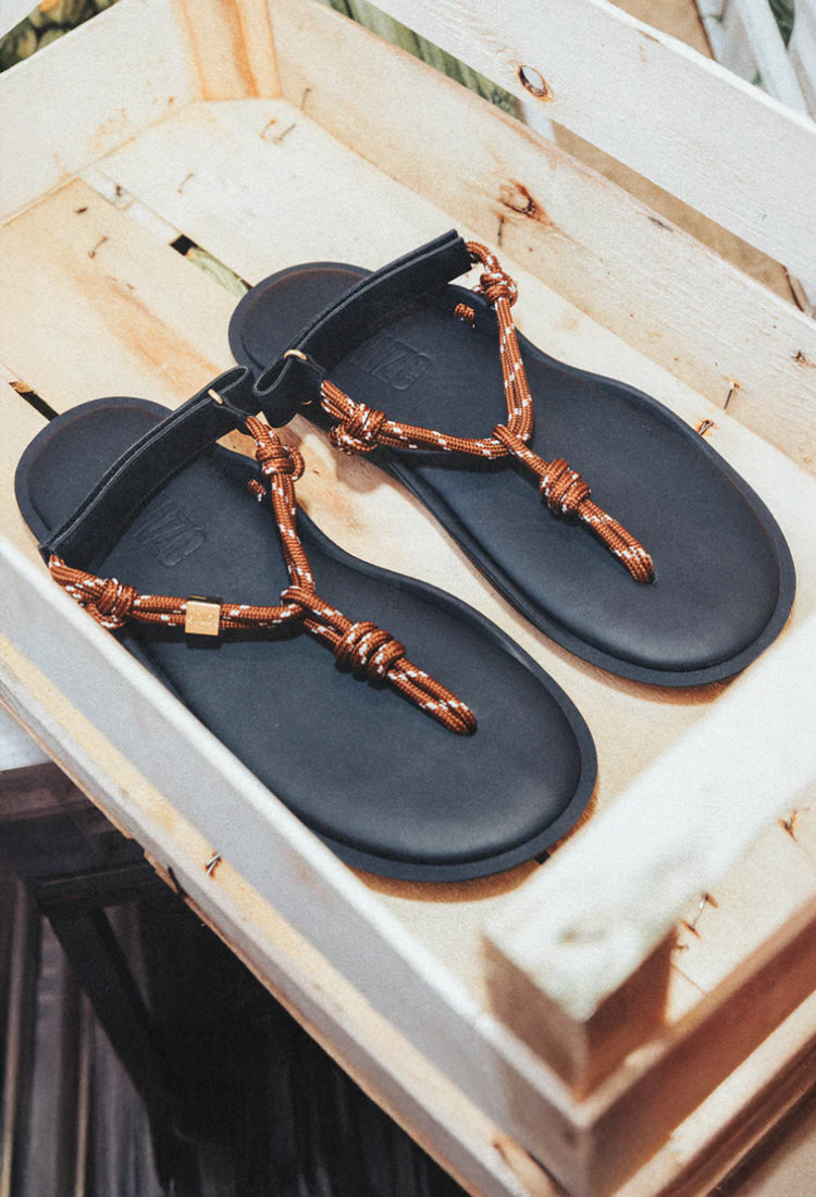 Flowze, Sandalen Flo in Braun