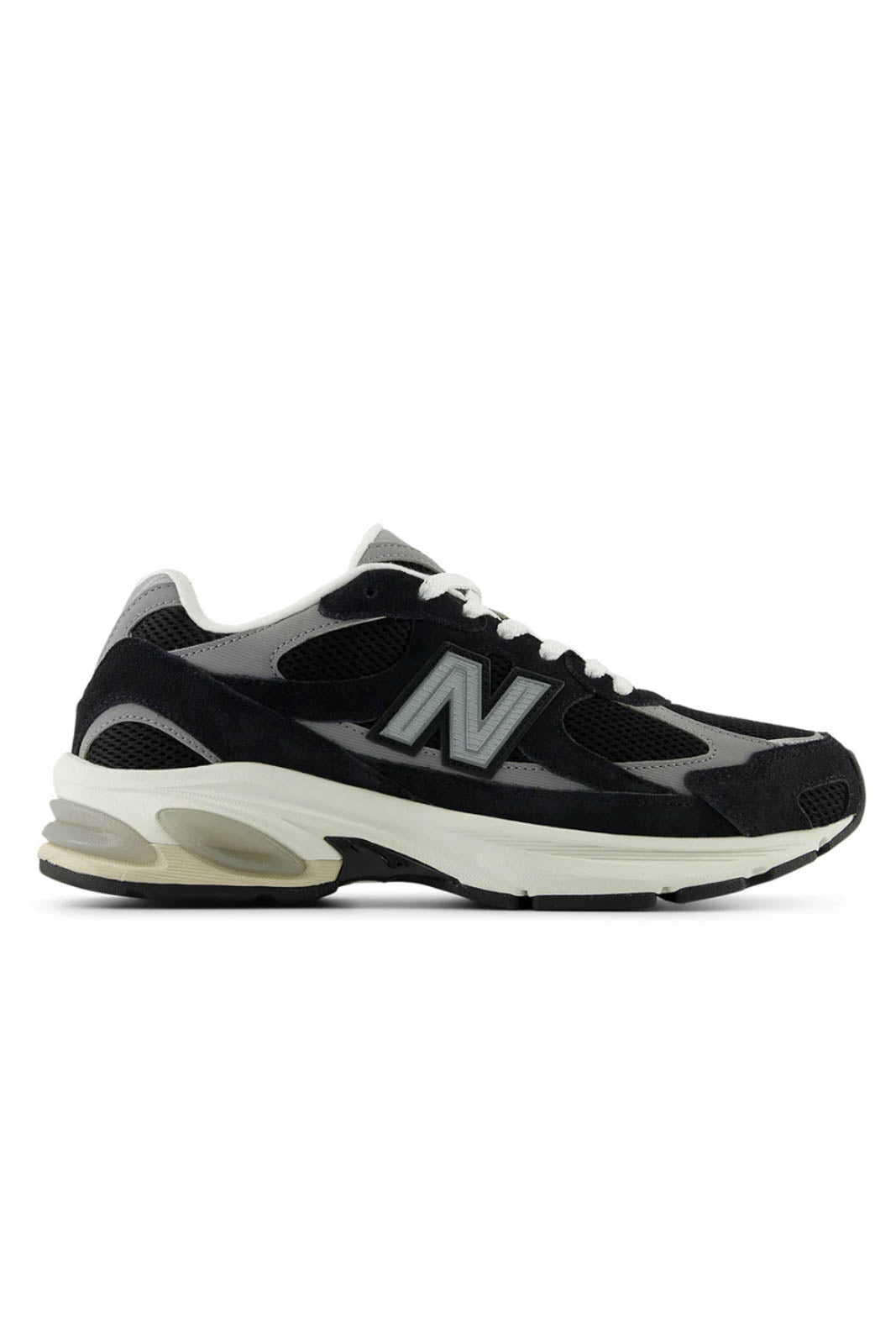 New Balance, Sneakers 2010 in Black/Shadow Grey/Sea Salt