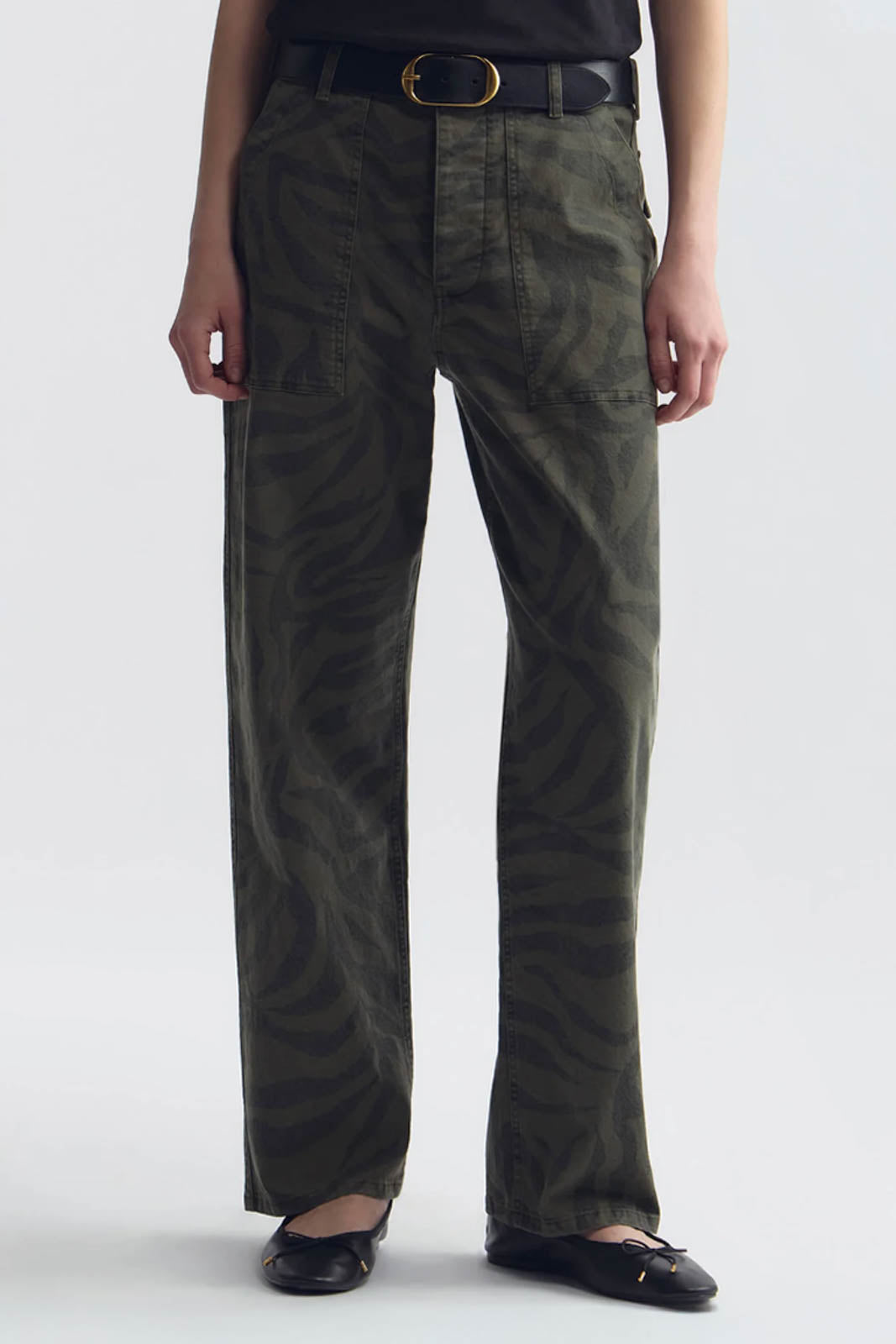 Nili Lotan, Hose Camo Zebra in Khaki