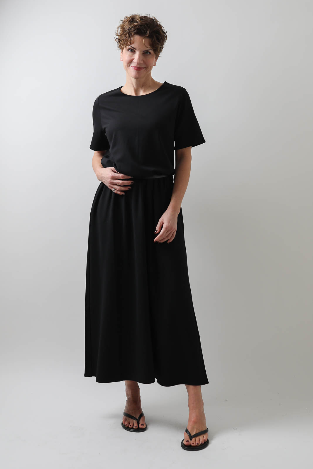 Vestibule Garderobe, Kleid Toujours in Noir