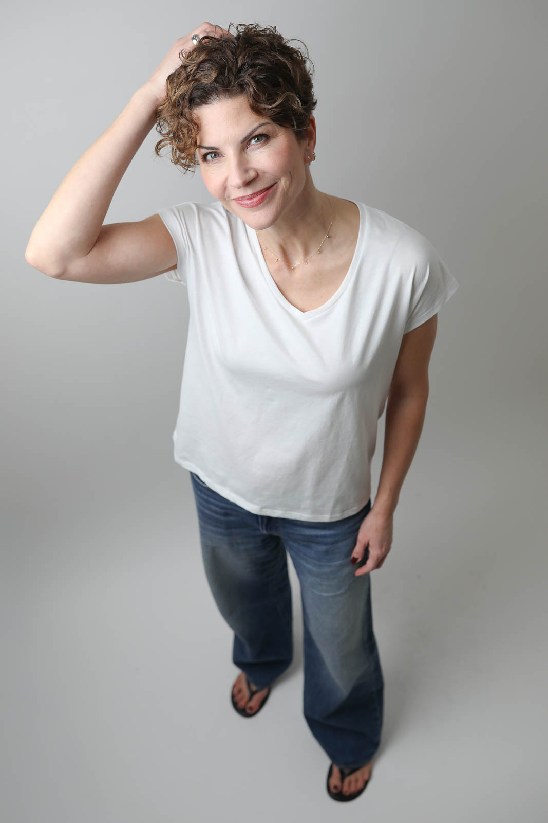 Vestibule Garderobe, T-Shirt Oversized V-Neck in Weiss