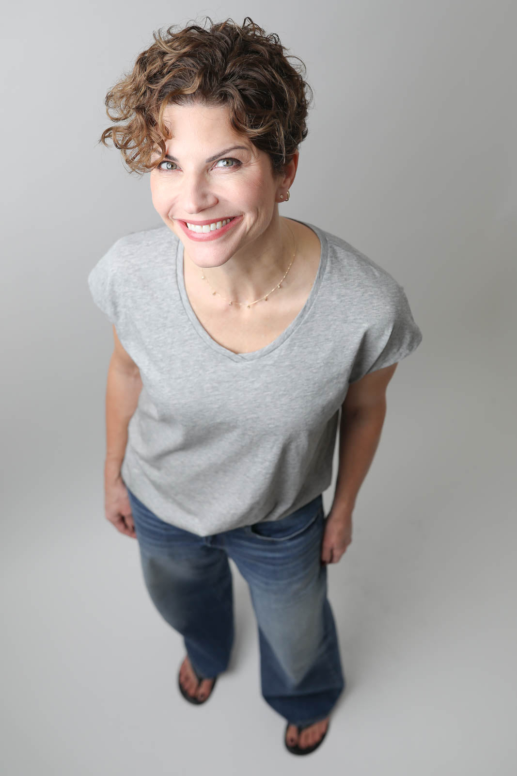 Vestibule Garderobe, T-Shirt Oversized V-Neck in Grau