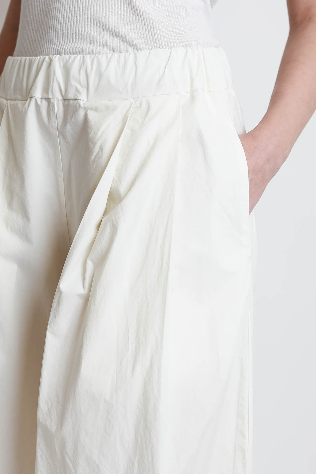 Labo.Art, Hose Dalla Clara in Avorio