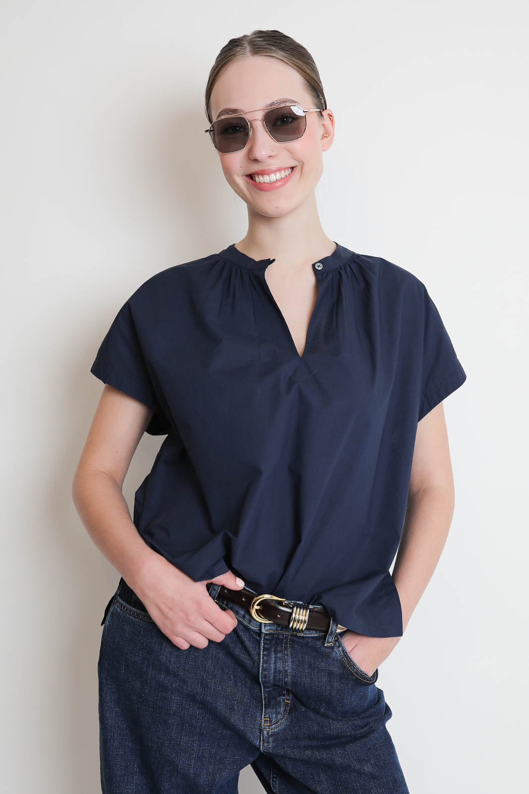 Pomandère, Bluse ohne Ärmel in Navy