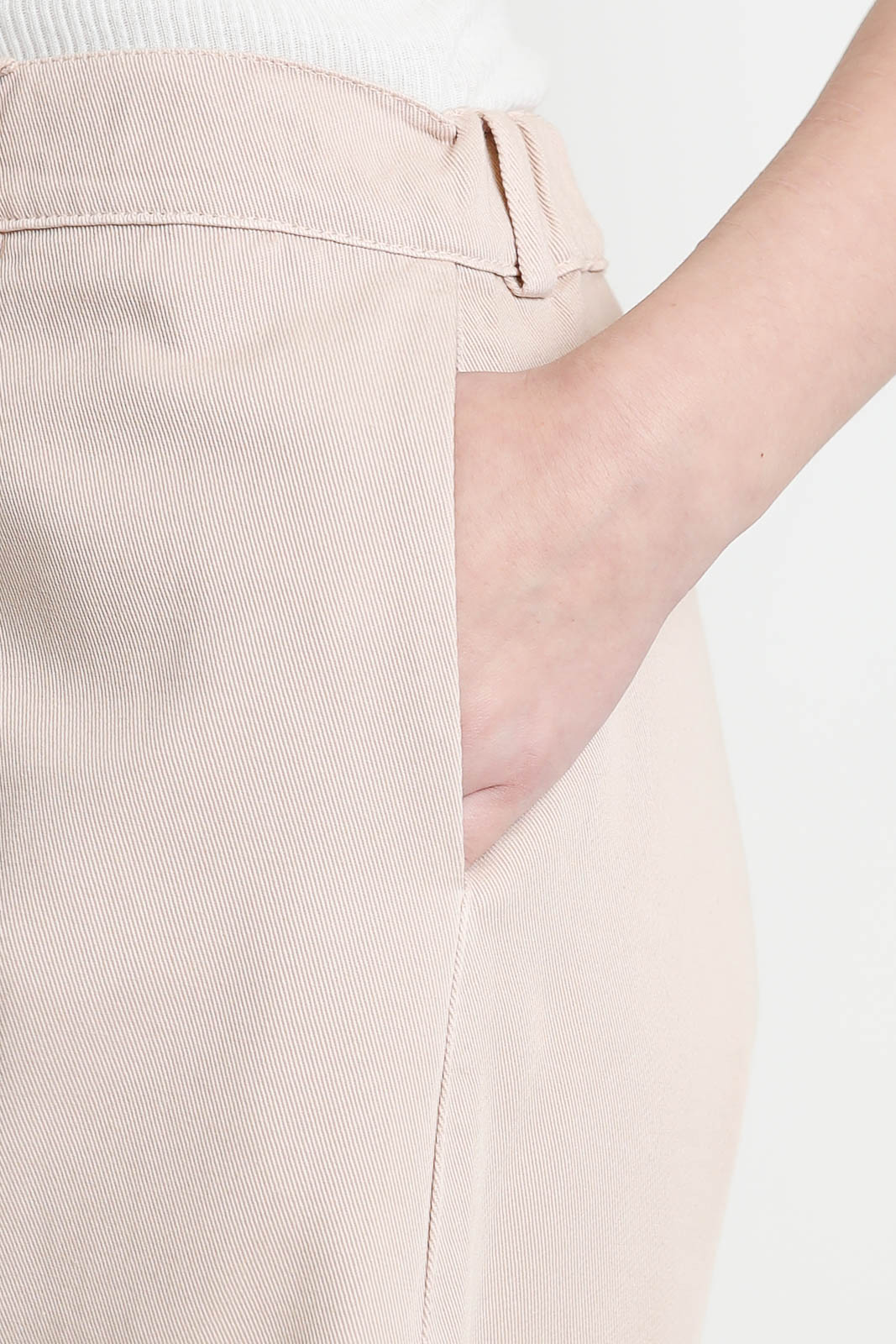 Labo.Art, Hose Bum Massaua in Aurora