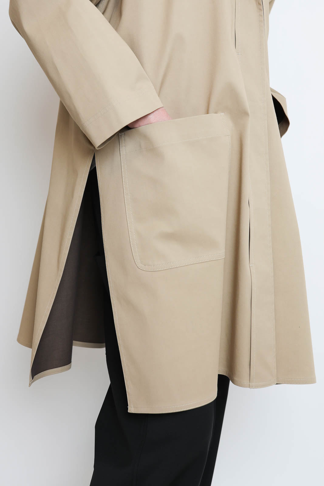 Pomandere, Mantel mit Kapuze in Sand