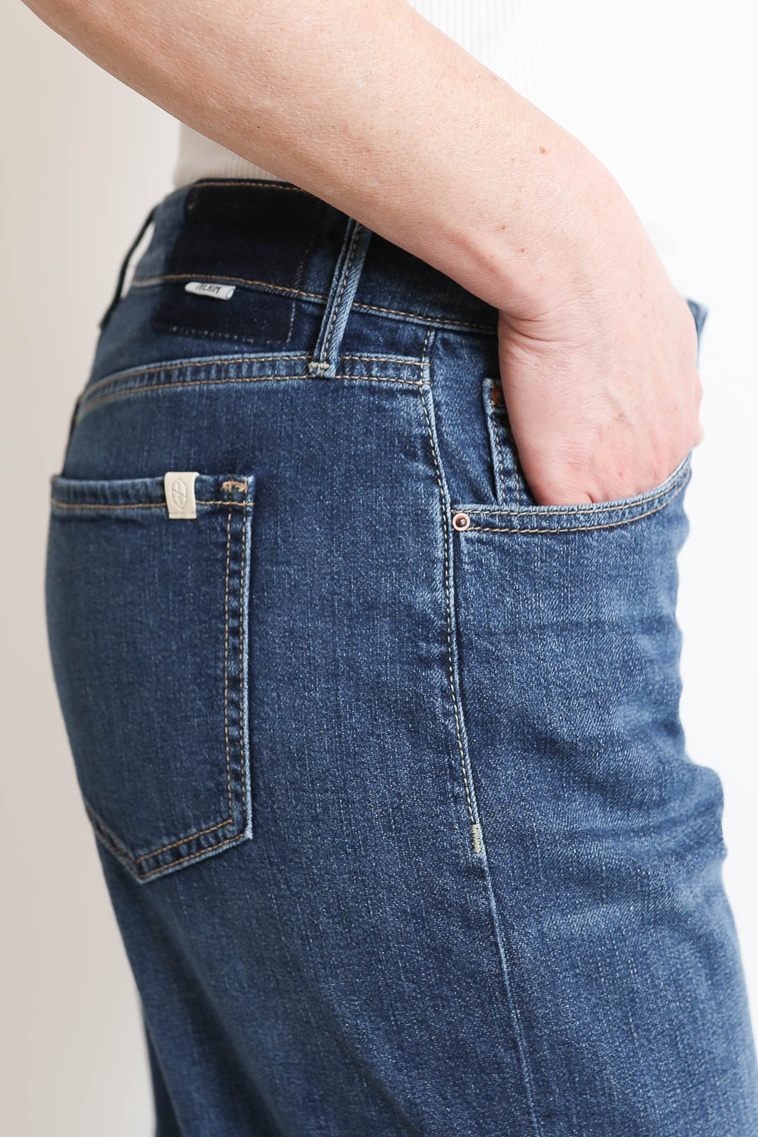 The Nim, Jeans Emma in Soft Dark Blue