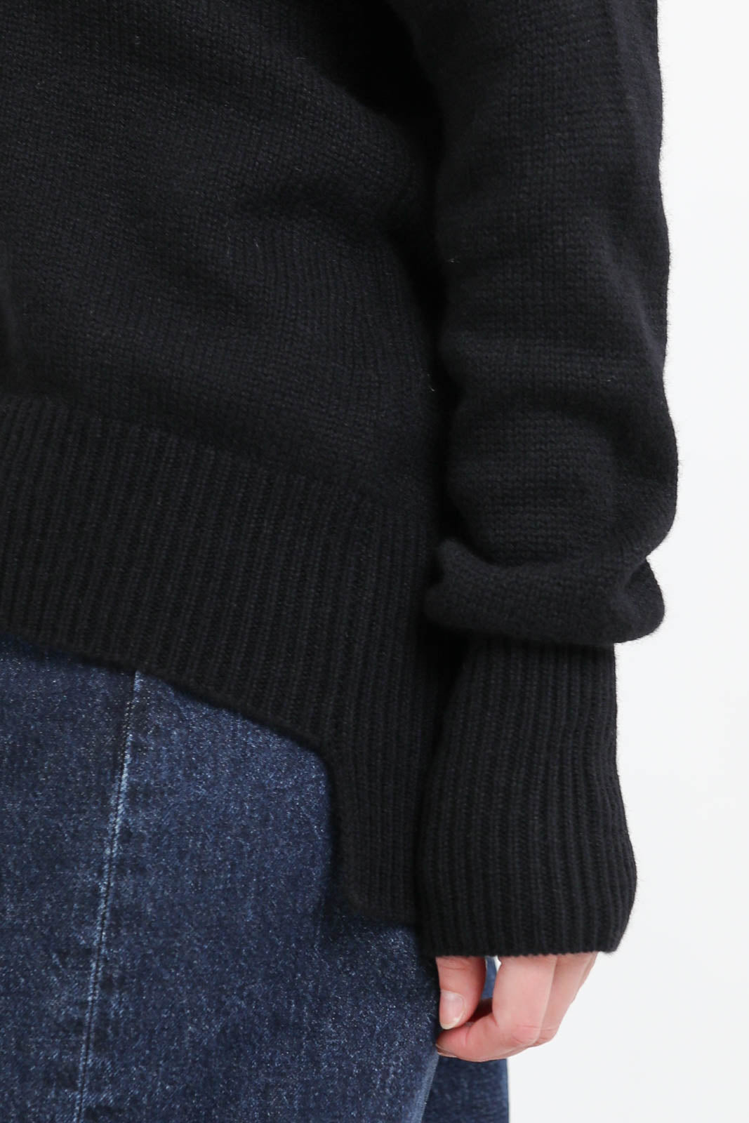 Lisa Yang, Pullover Heidi in Schwarz