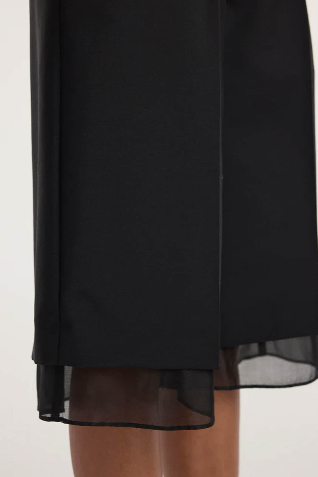 Rohe, Shorts Organza  in Schwarz