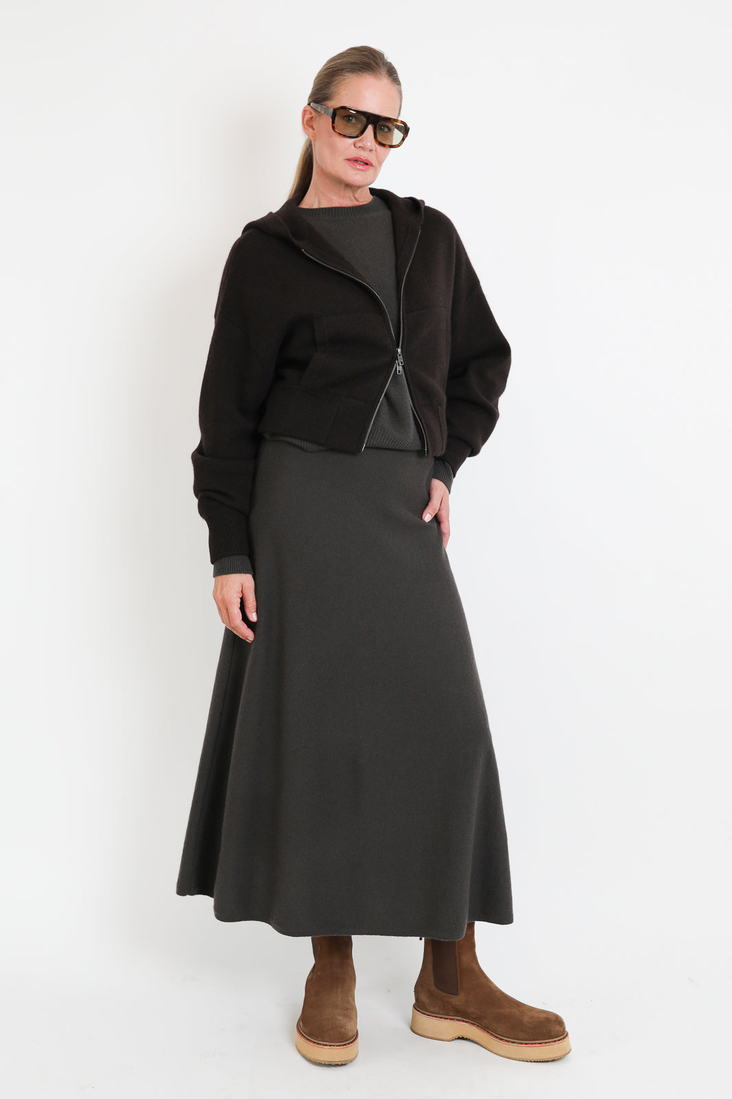 Lisa Yang, Cardigan Lilia in Dark Oak
