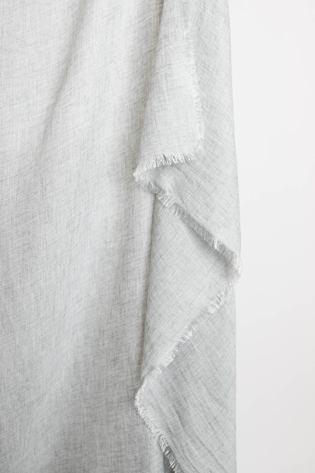 Faliero Sarti, Schal Penelope in Grau