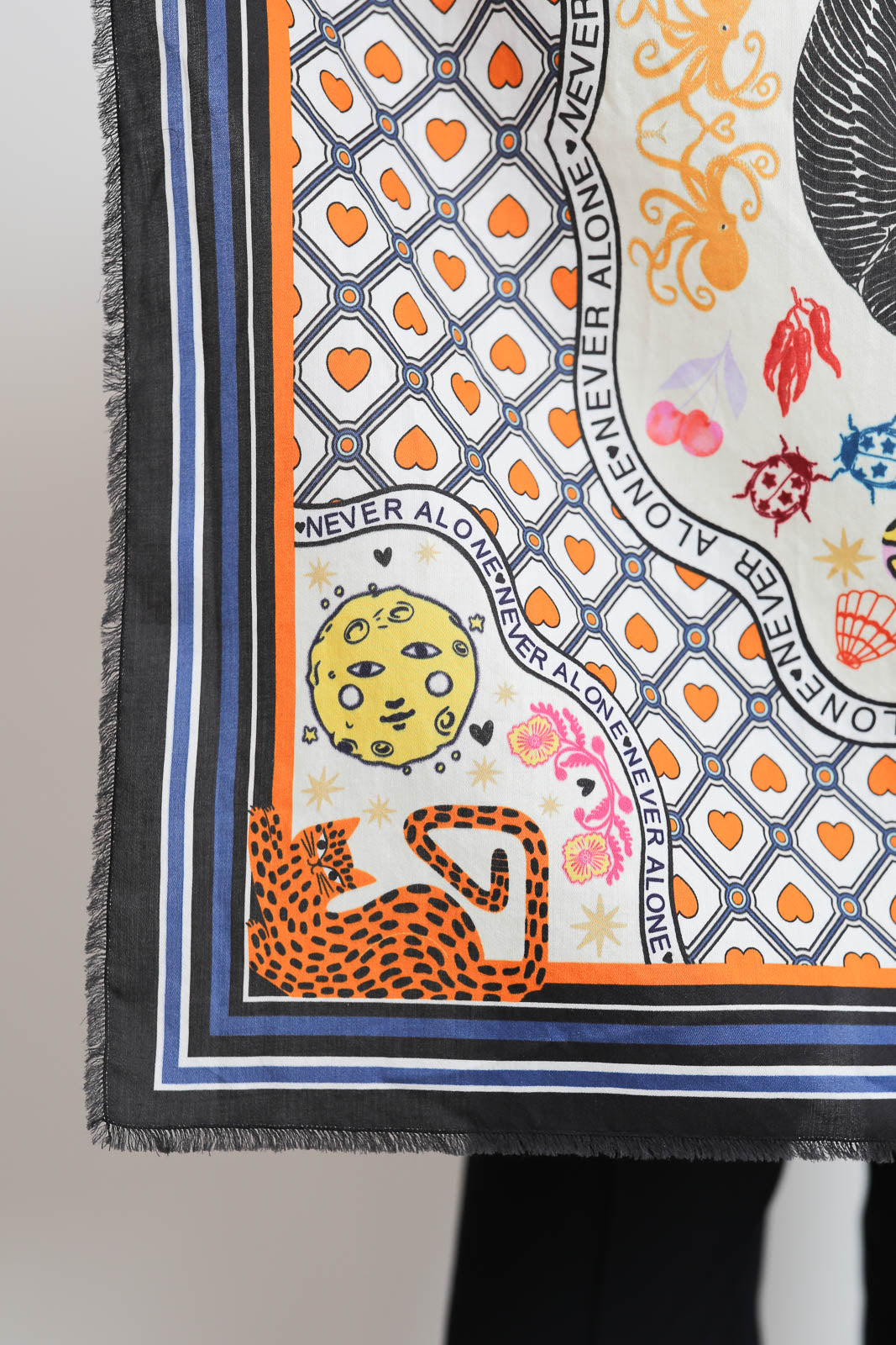 Faliero Sarti, Schal Vivere in Orange