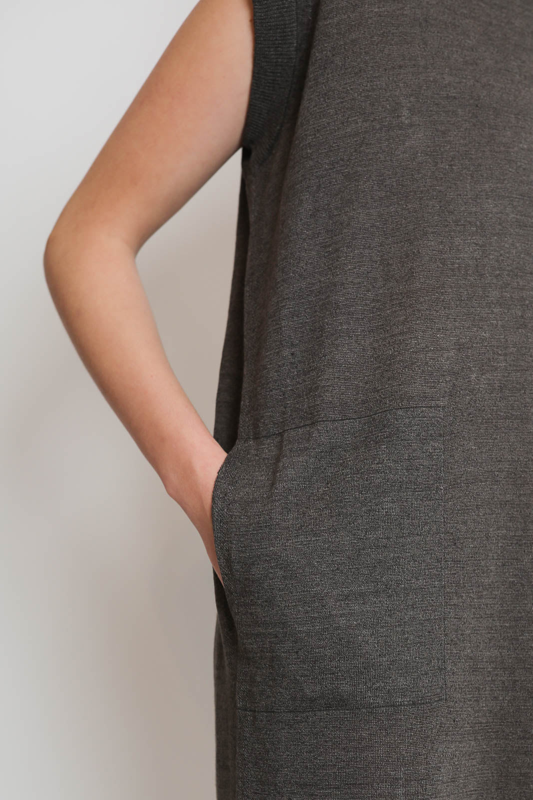 C. T. Plage, Kleid aus Leinen in Braun