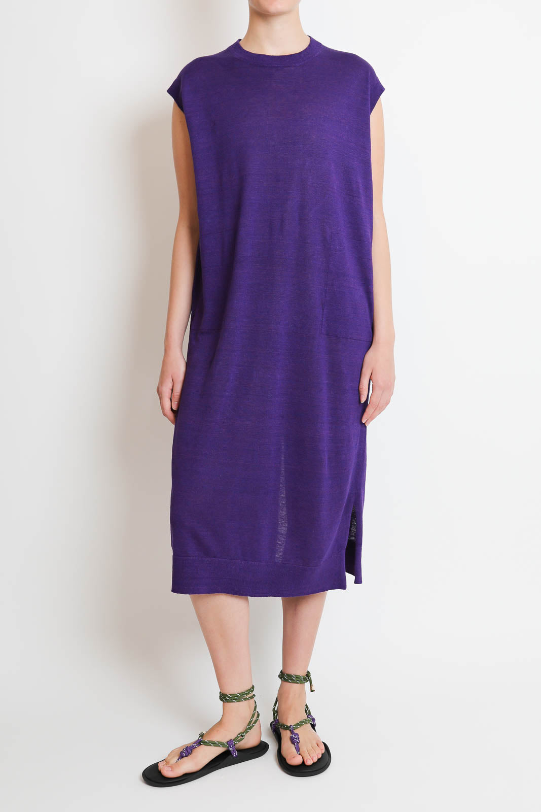 C. T. Plage, Kleid aus Leinen in Violett