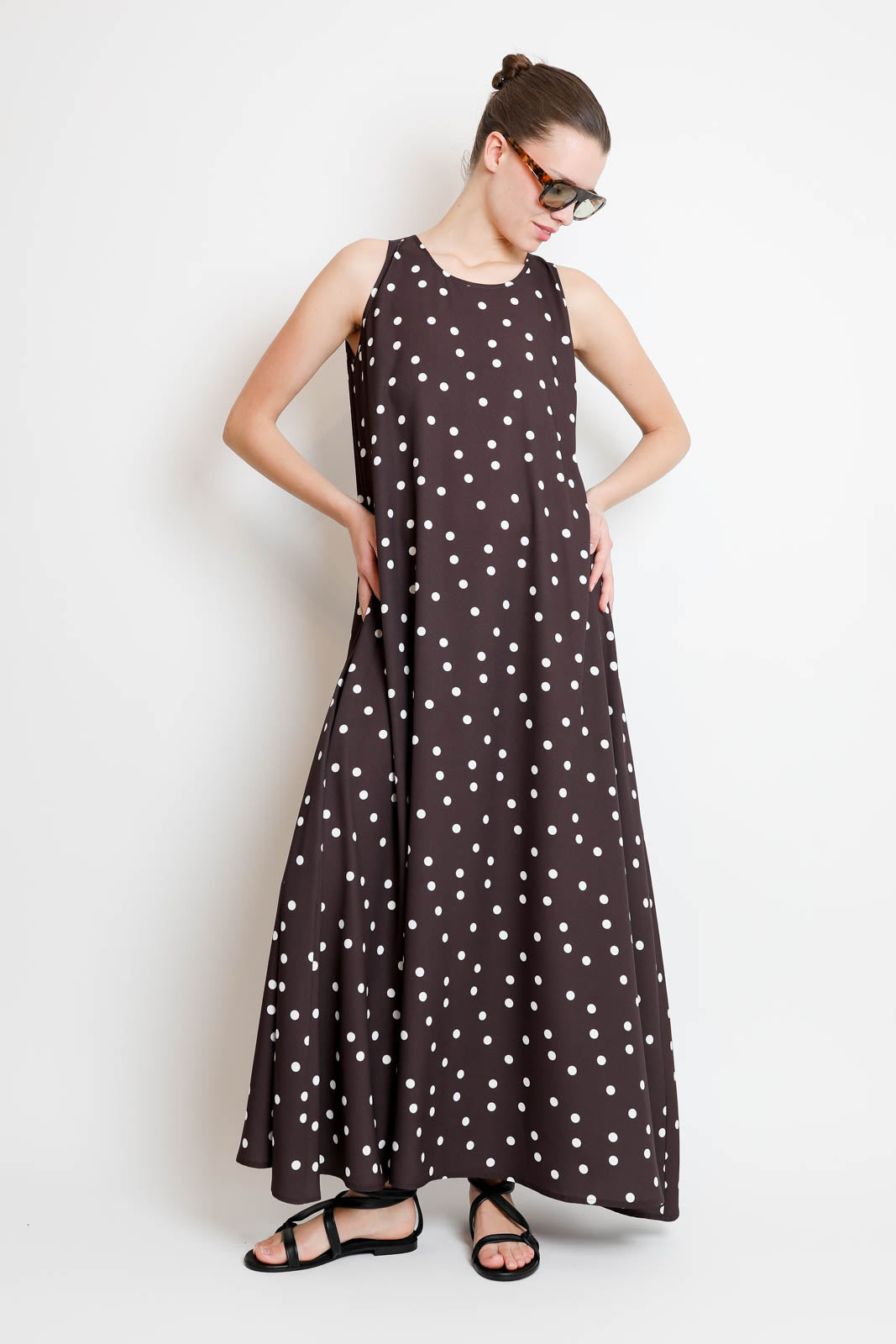 Kleid Ona Tupfen in Tupfen Braun