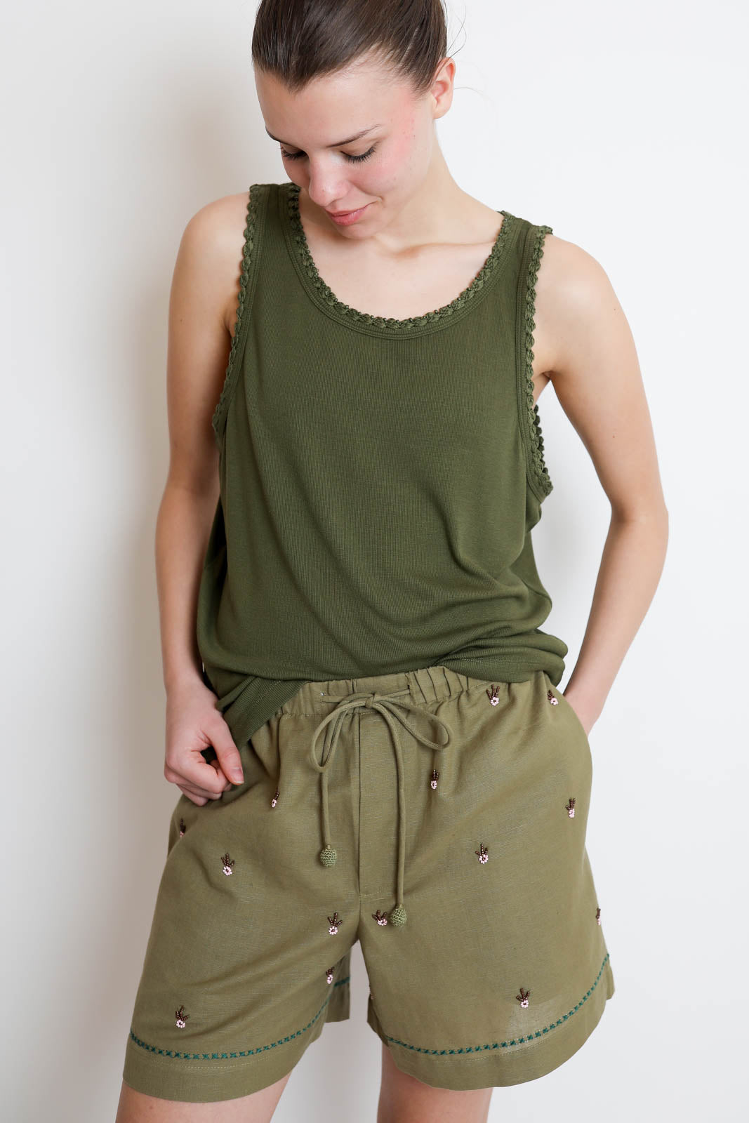 Baziszt, Tank Top Croquet in Green Khaki