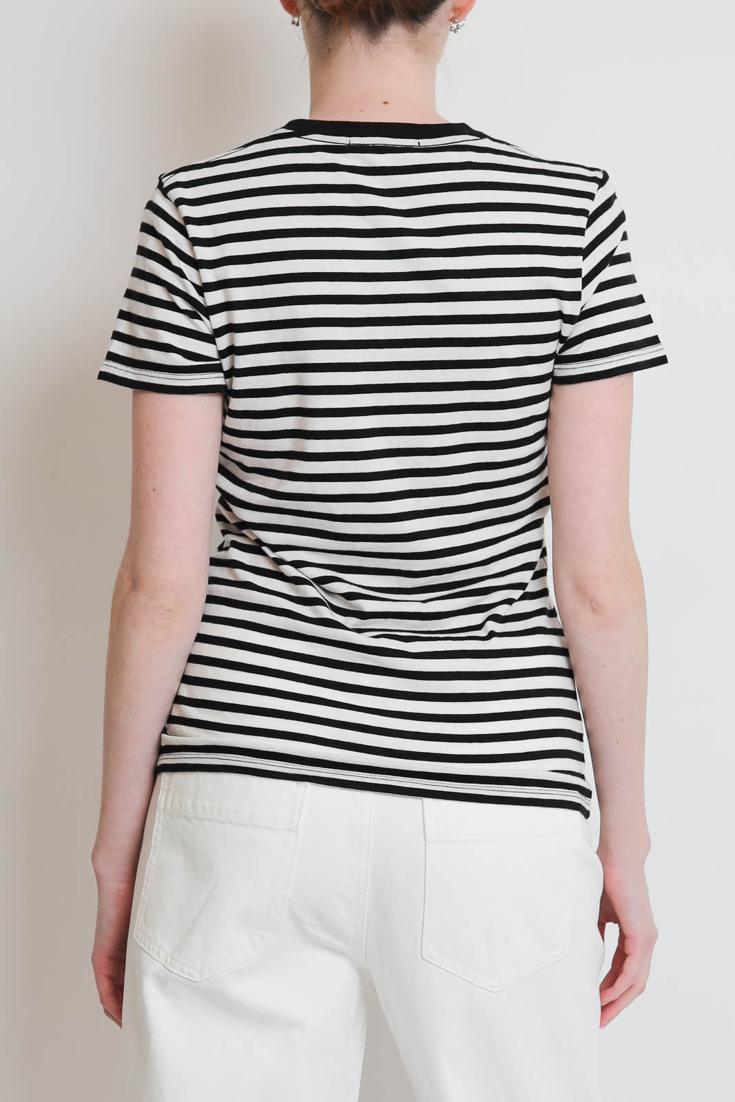Nili Lotan, T-Shirt Lana Crewneck in Black/Ivory Stripe