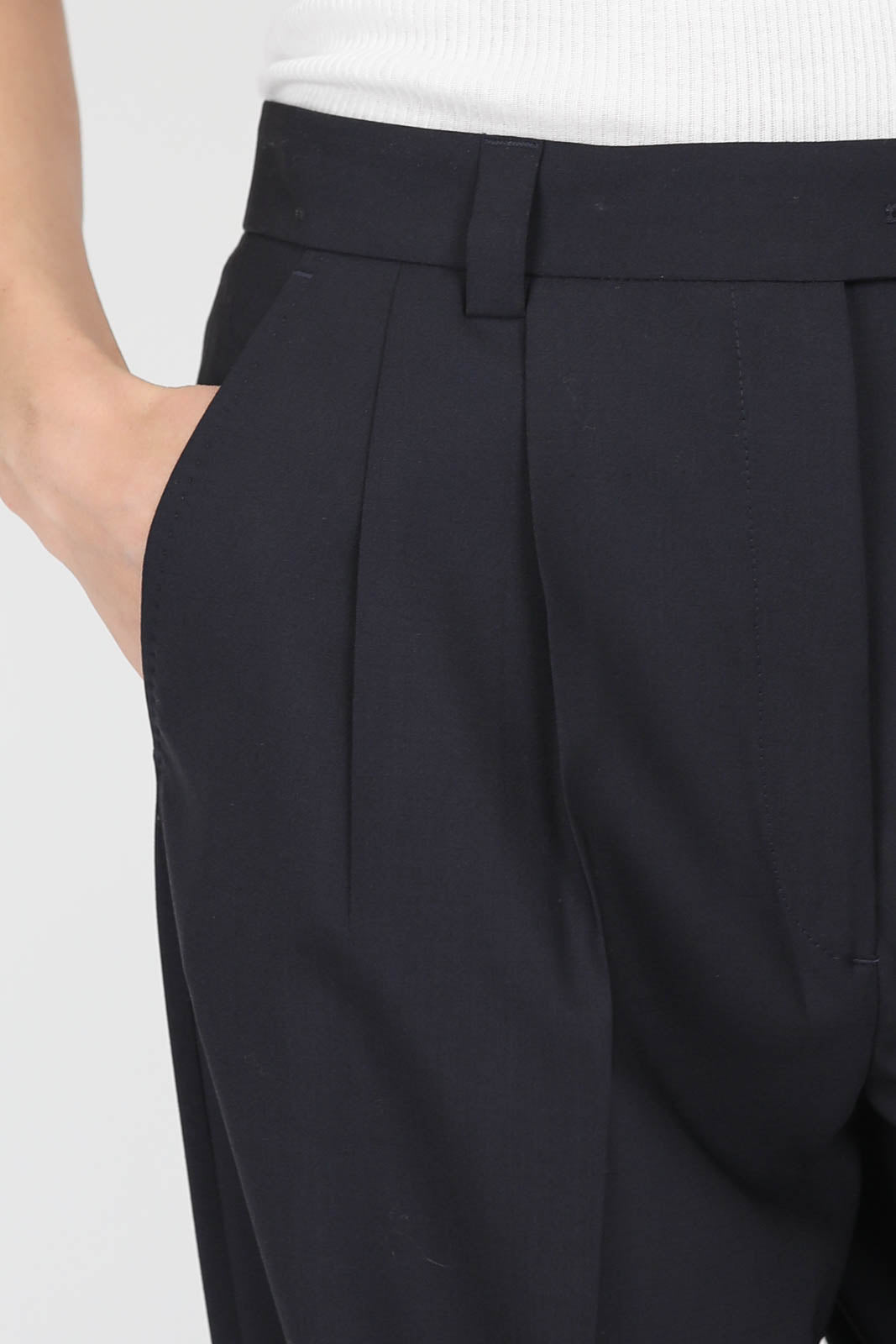 Hose Delos in Midnight Blue