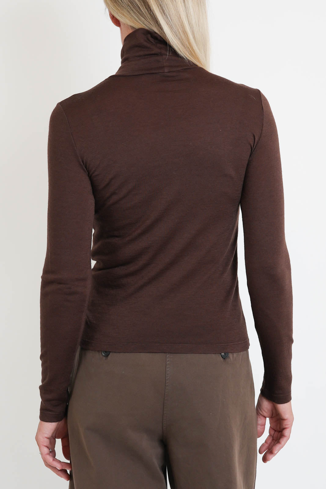 Pomandère, Langarm-Shirt aus Schurwolle in Cocoa