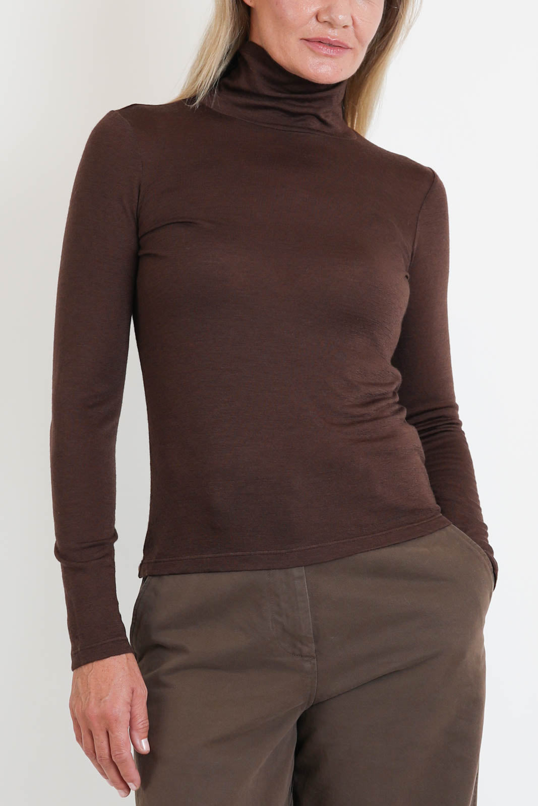 Pomandère, Langarm-Shirt aus Schurwolle in Cocoa