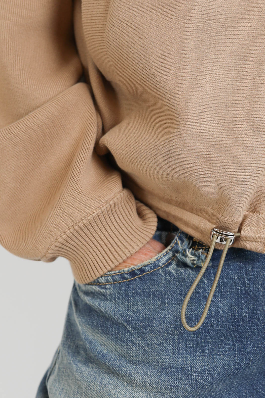 Guest in Residence, Jacke / Cardigan Windbreaker in Camel
