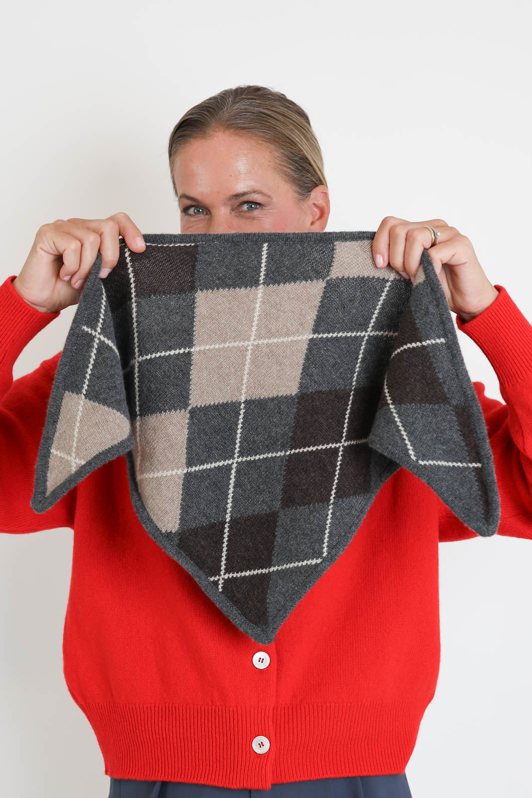 &Daughter, Foulard Fionn Argyle in Grey with Porcupine & Dark Nat