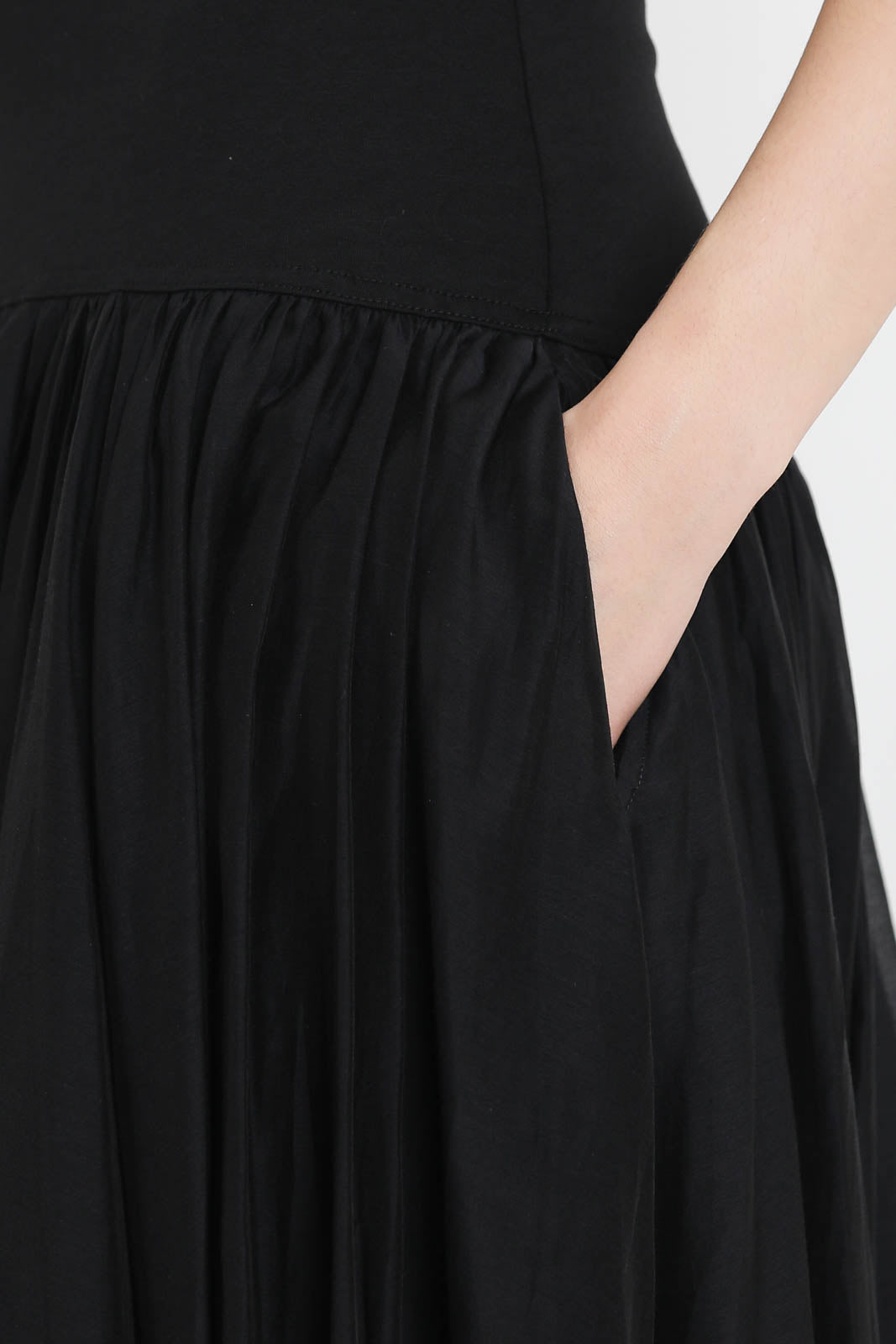 CO, Kleid Crinoline in Schwarz