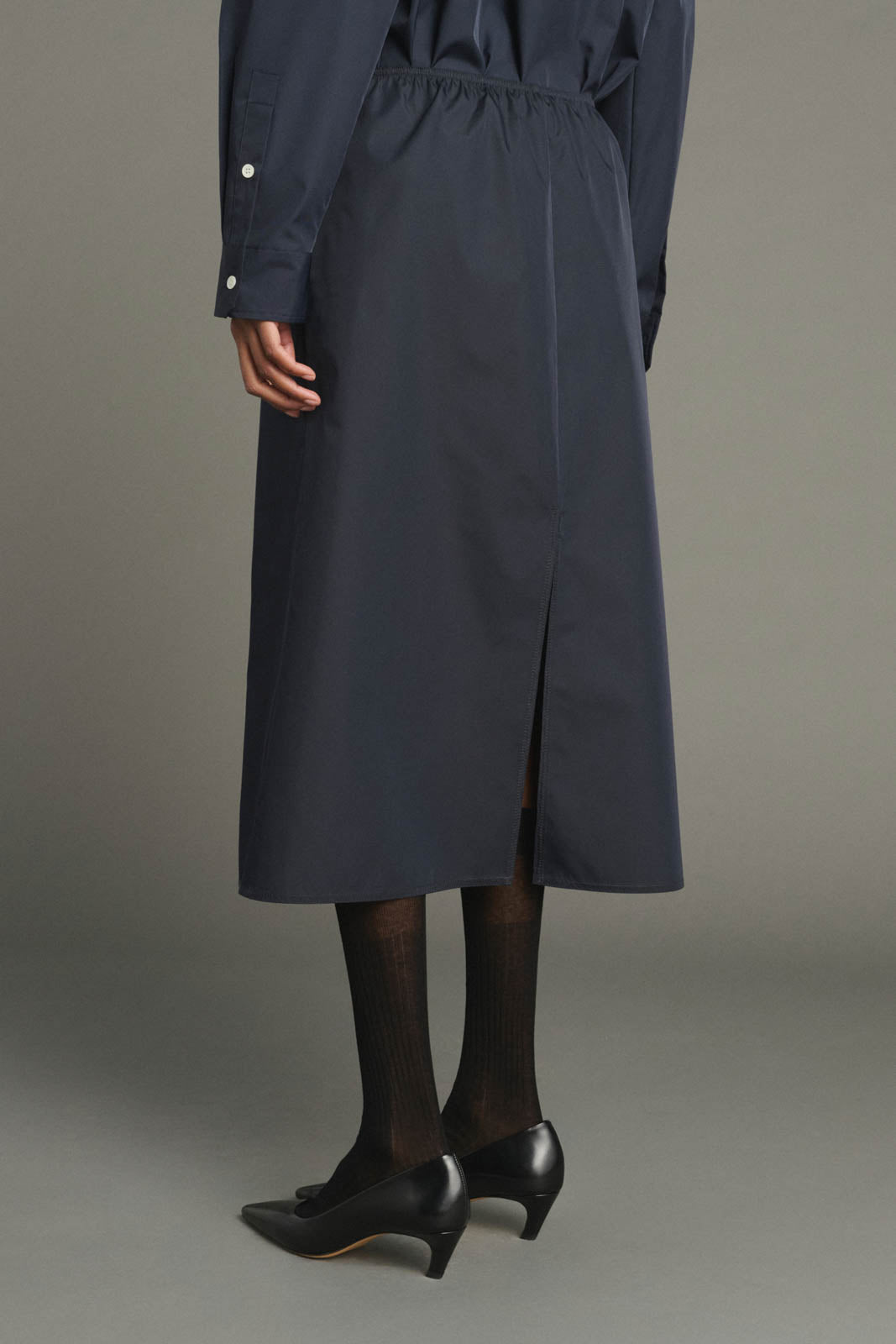 Soeur, Rock Lili in Navy