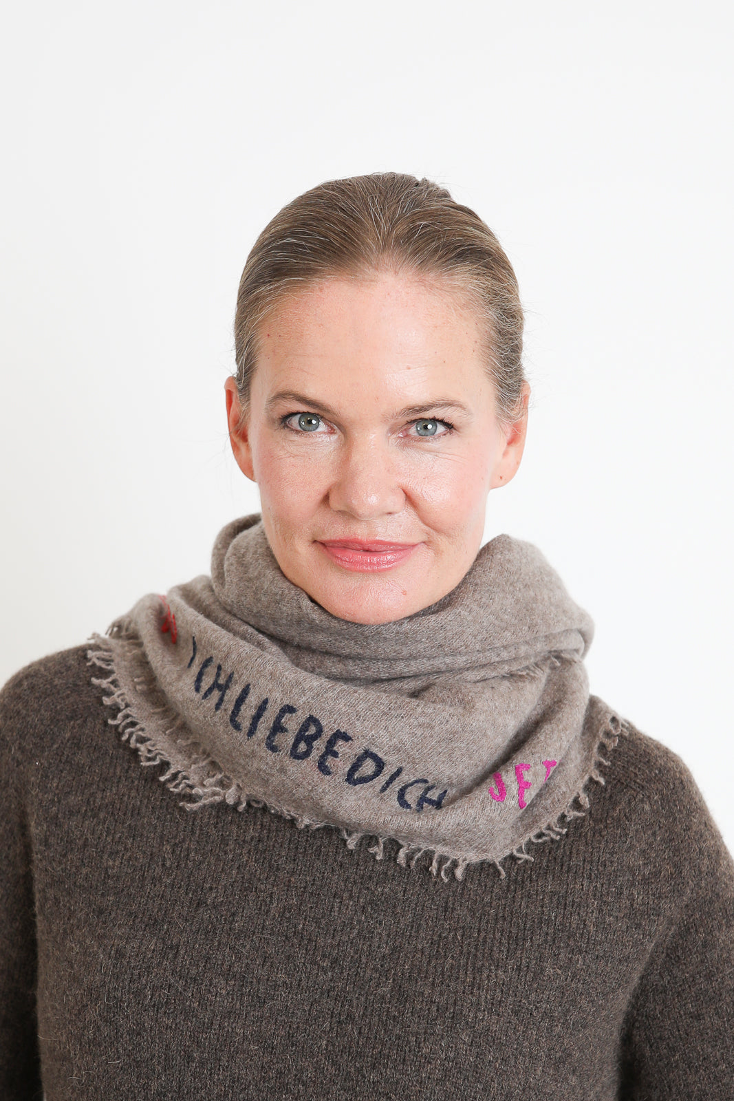 Faliero Sarti, Schal Little Te Quiero in Beige