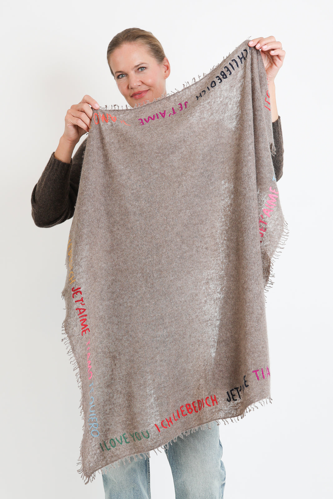 Faliero Sarti, Schal Little Te Quiero in Beige