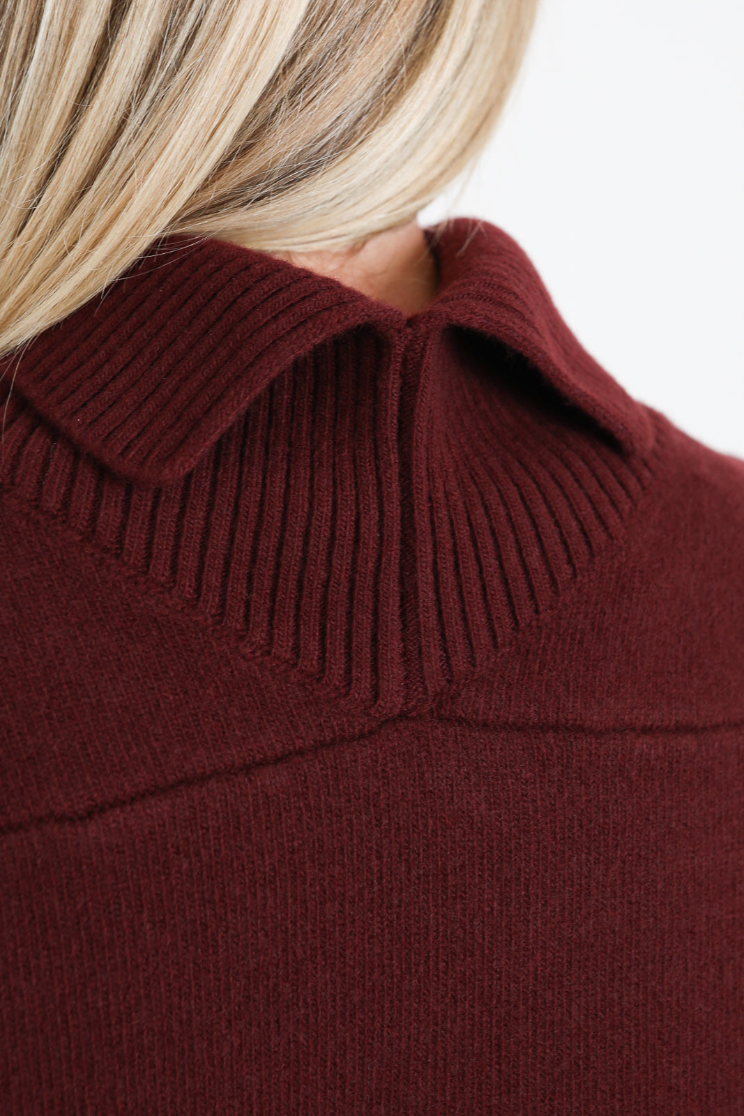Phisique du Role, Pullover Sculpted in Rubino