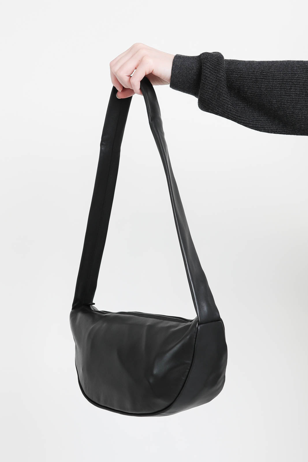St. Agni Tasche Crescent in Schwarz