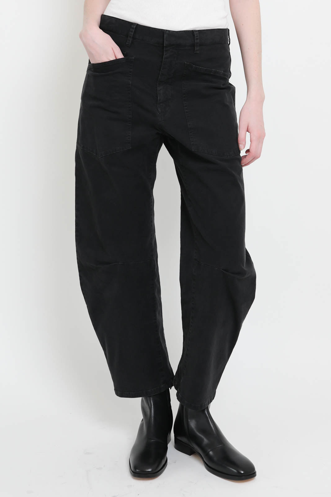 Nili Lotan Hose Shon in Carbon