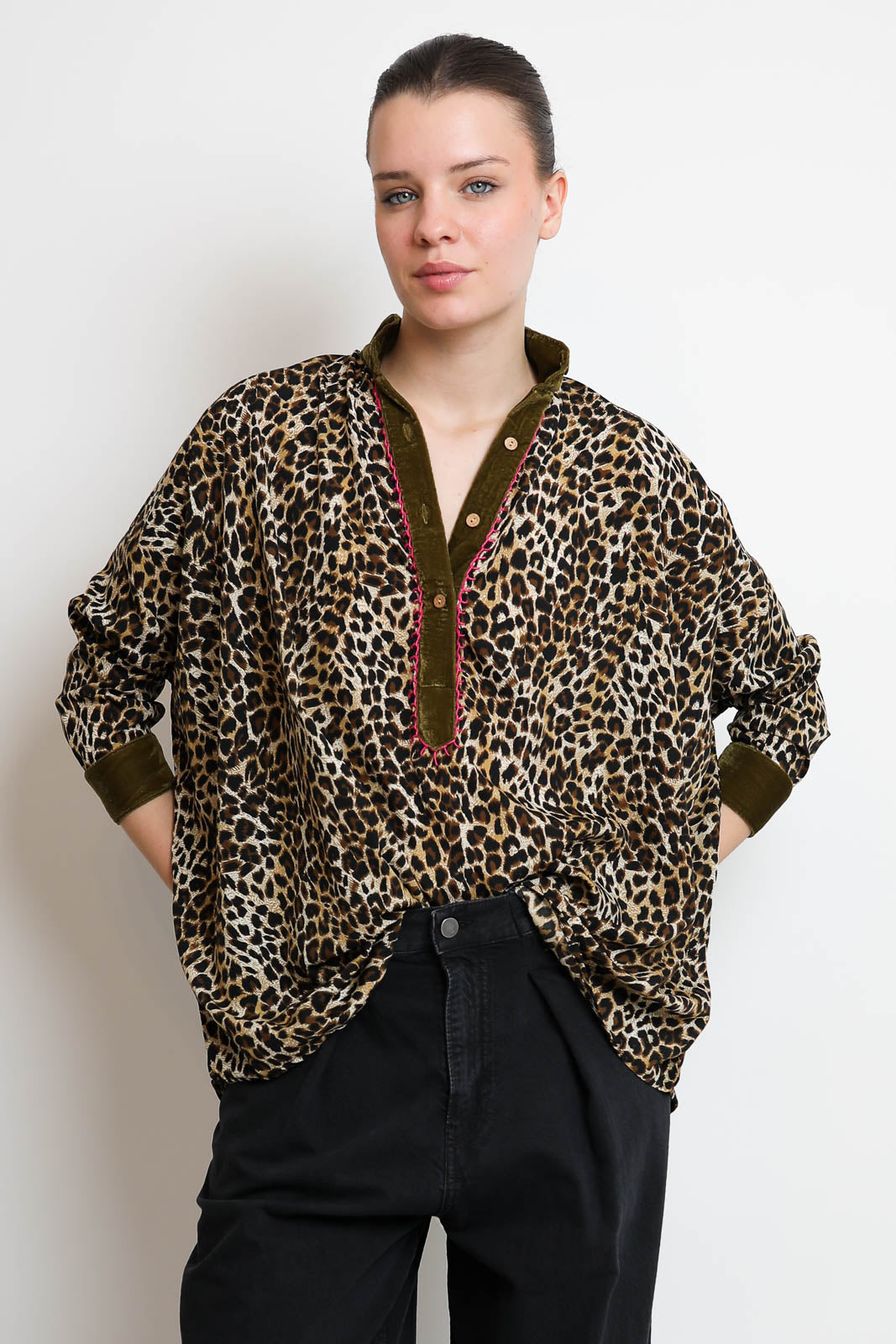 Fish Club_Bluse Folk in Sixt