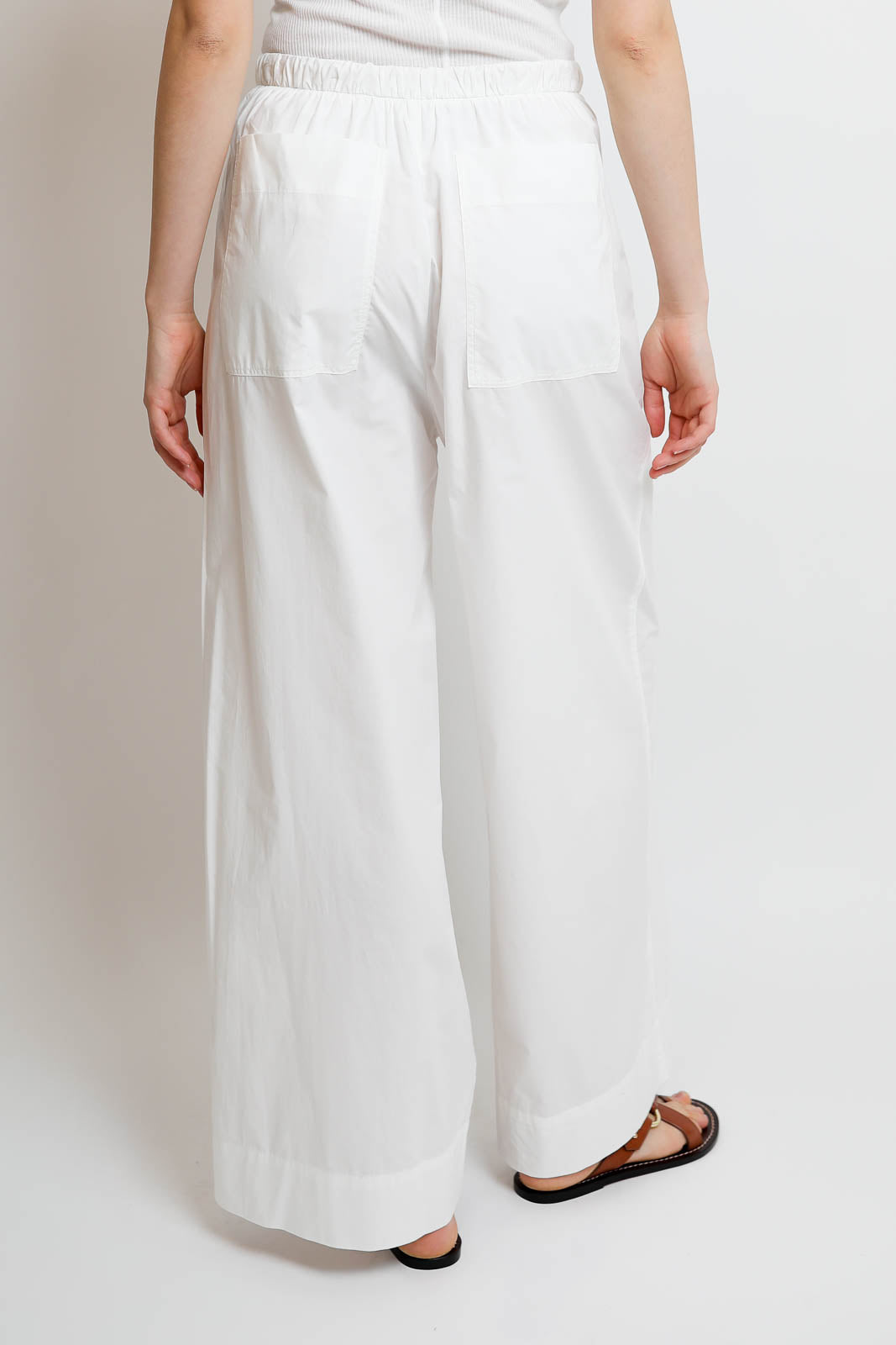 Soeur_Hose Hugues in Blanc Casse