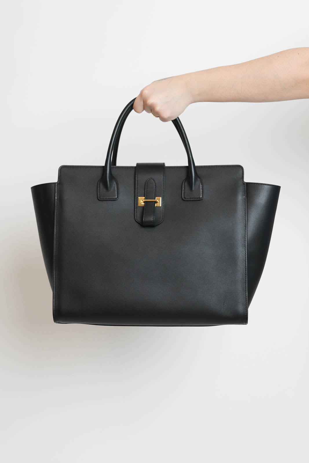 Nili Lotan, sac Lou en noir