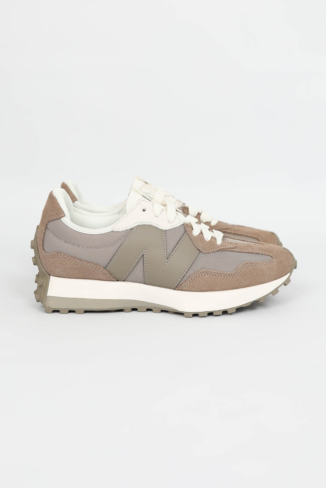 Sneakers 327 LNC in Mushroom