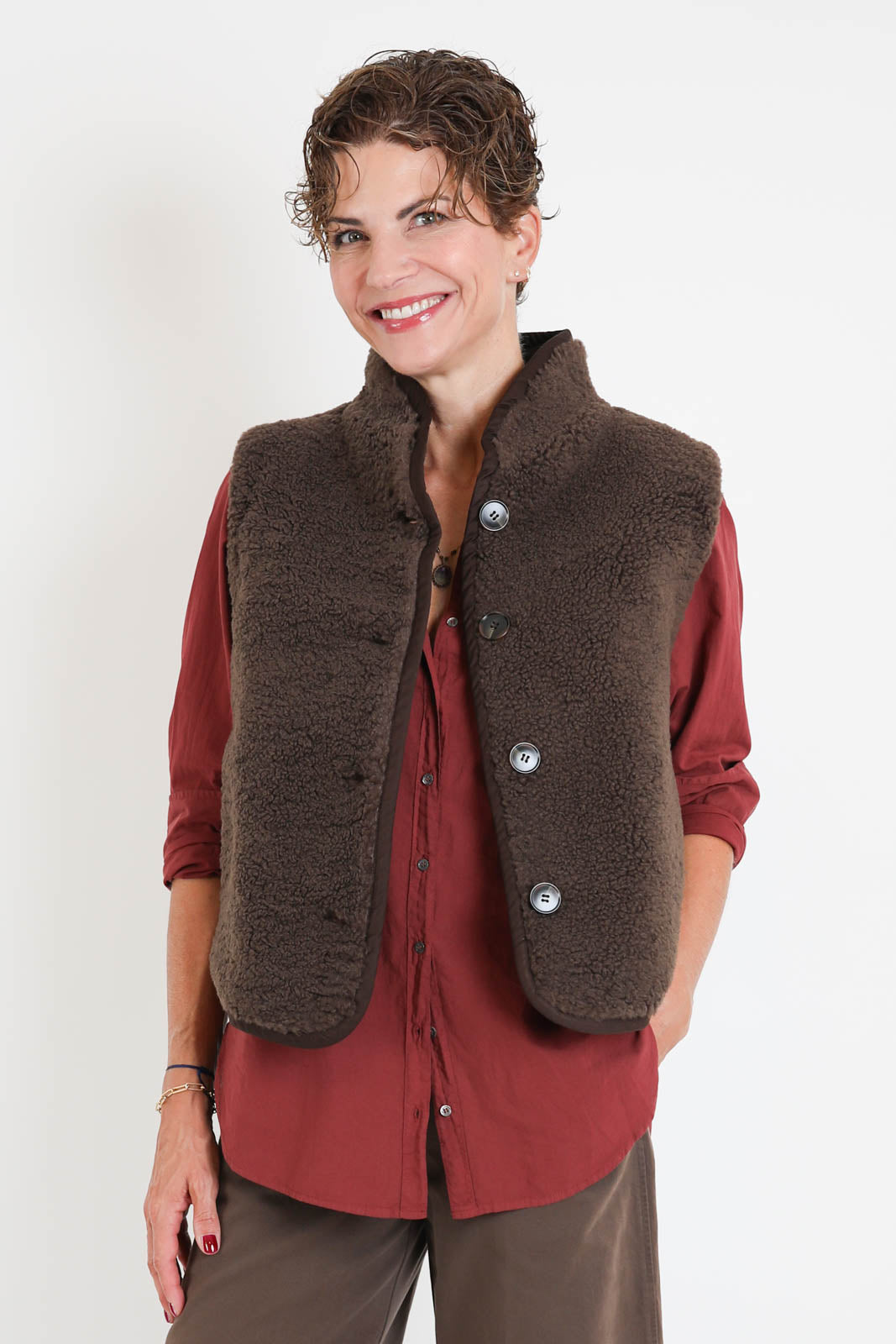 Xirena, Gilet Kensi in Chocolate Brown