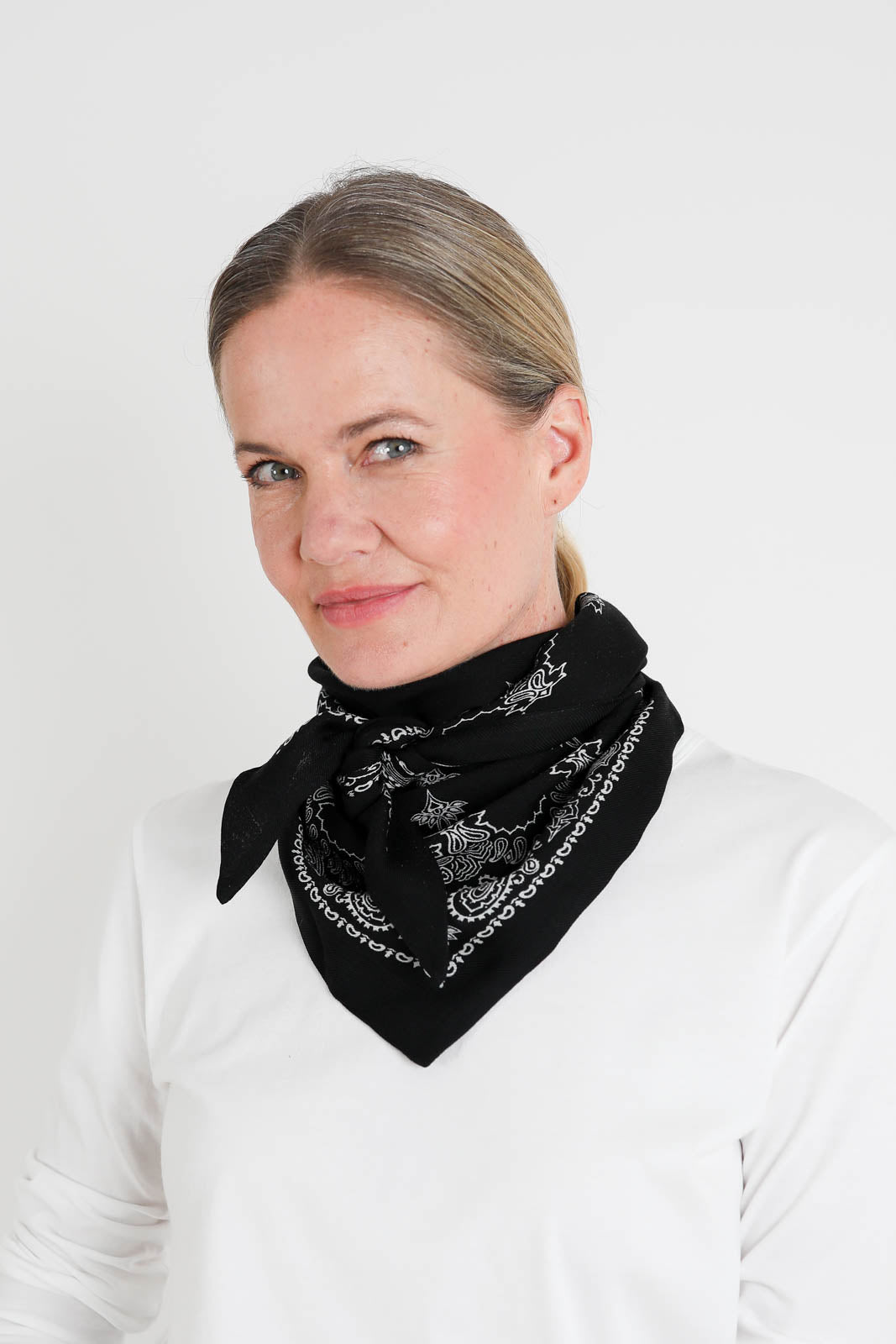 Vestibule, Schal Parisienne in Schwarz