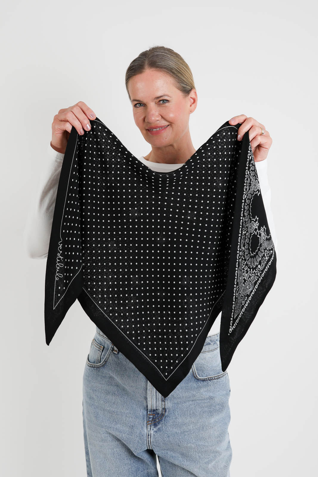 Vestibule, Schal Parisienne in Schwarz