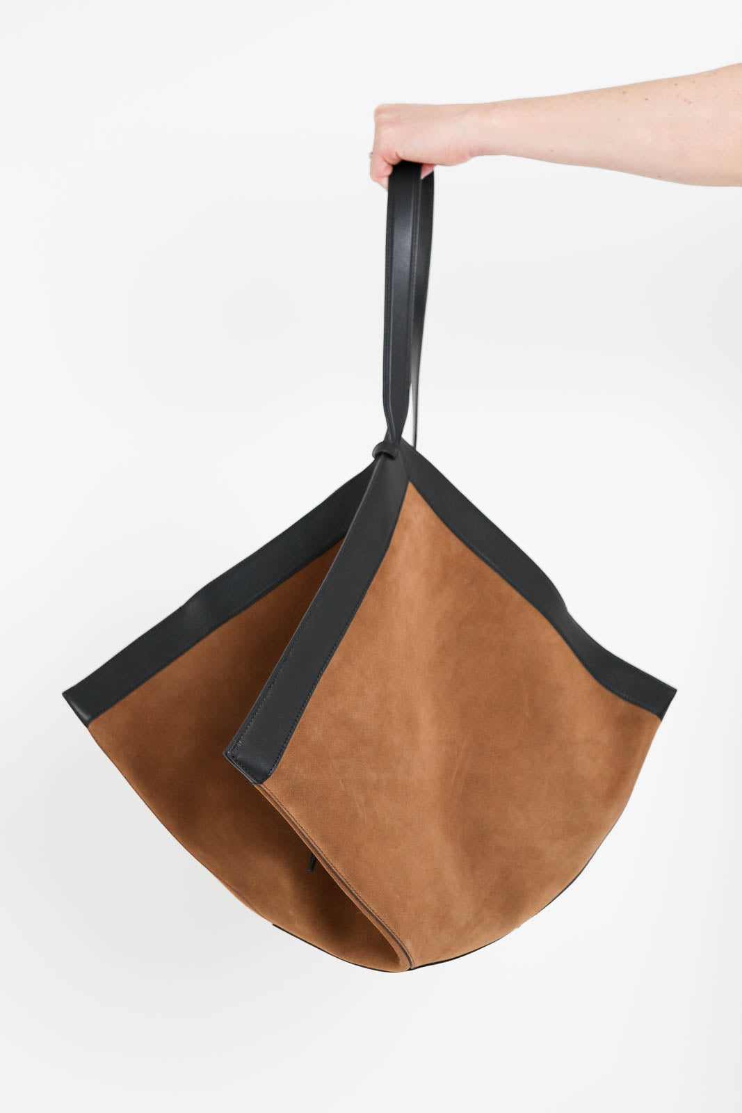 Yuzefi, Tasche Large Wonton in Cognac