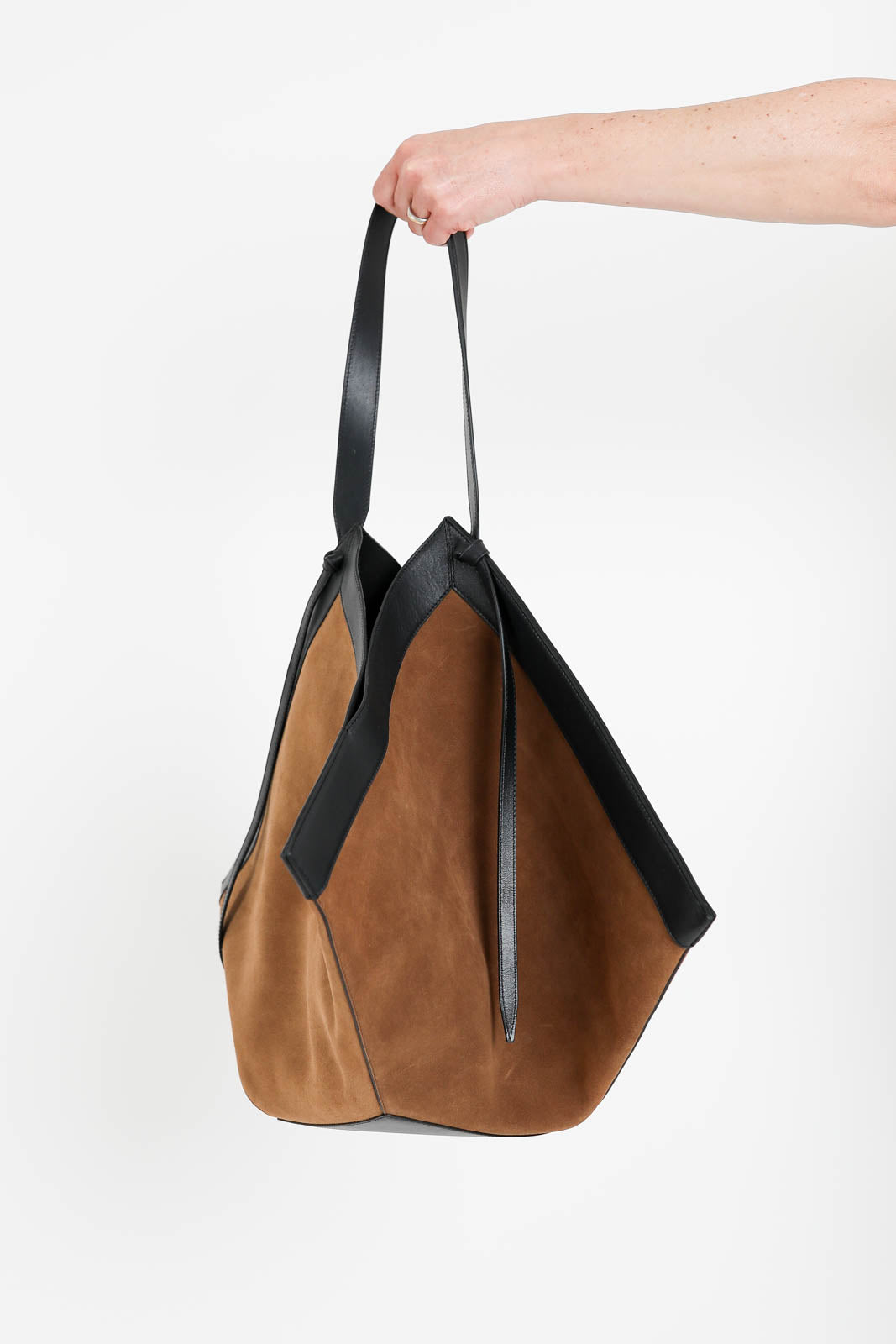 Yuzefi, Tasche Large Wonton in Cognac