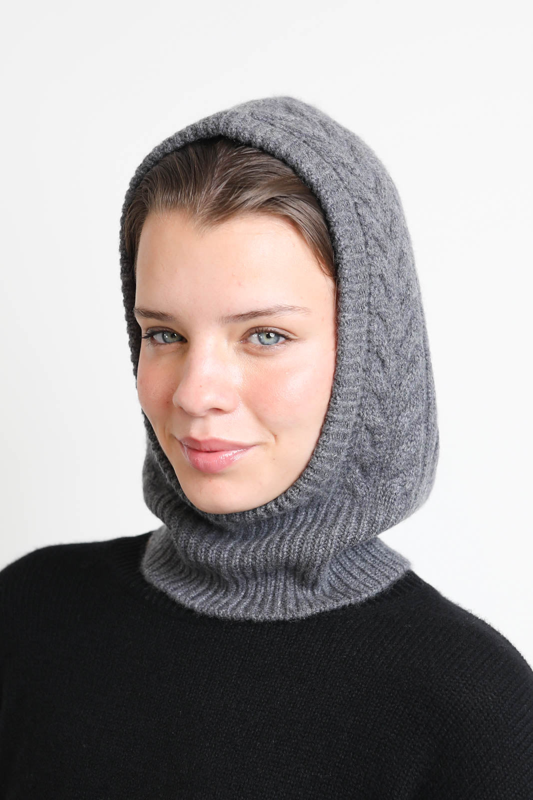 Lisa Yang, Mütze Balaclava Ylda in Graphite