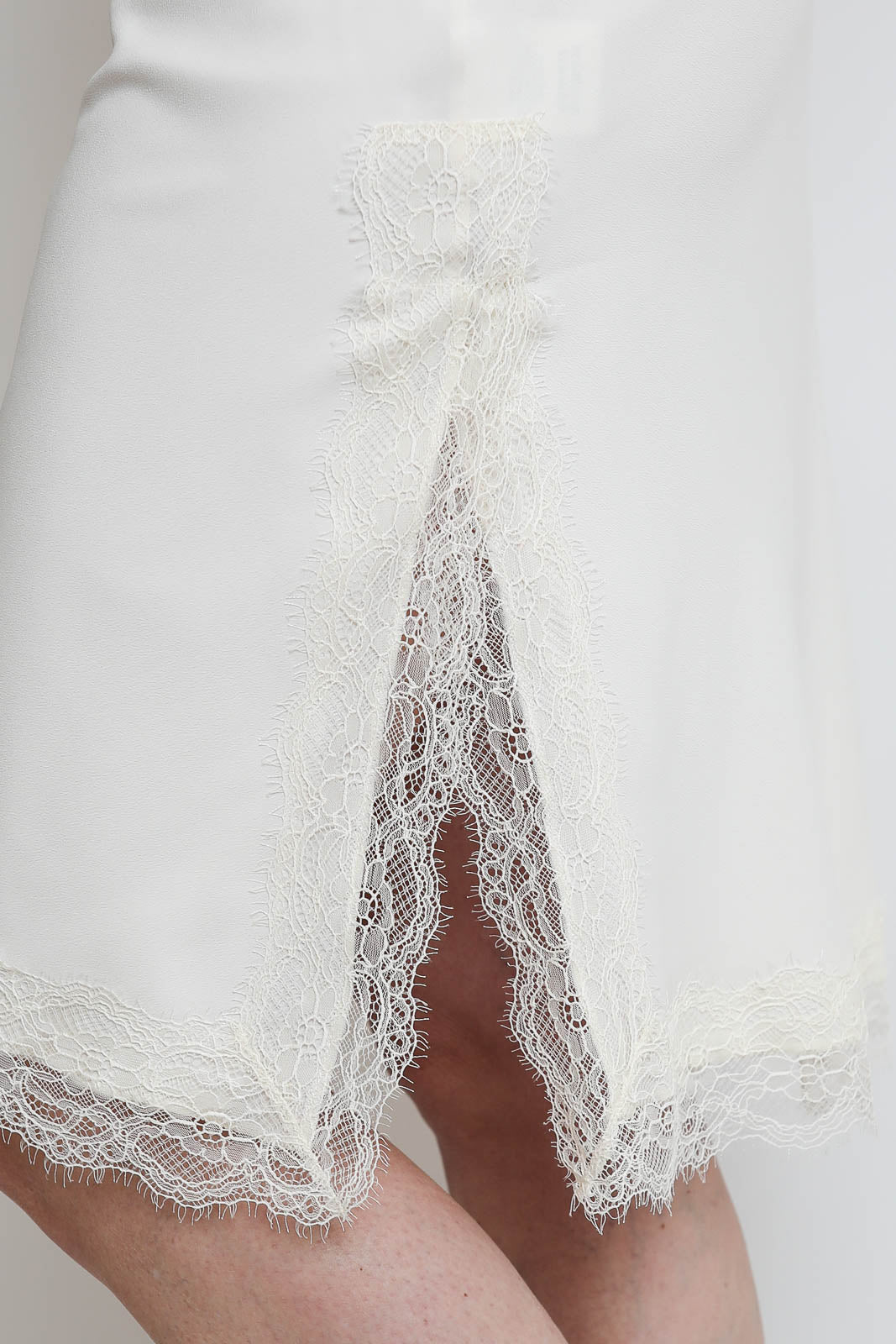 Rohe, Rock mit Spitze in Off White 