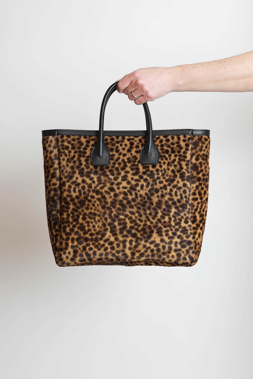 Nili Lotan, Tasche Freddie in Leopard