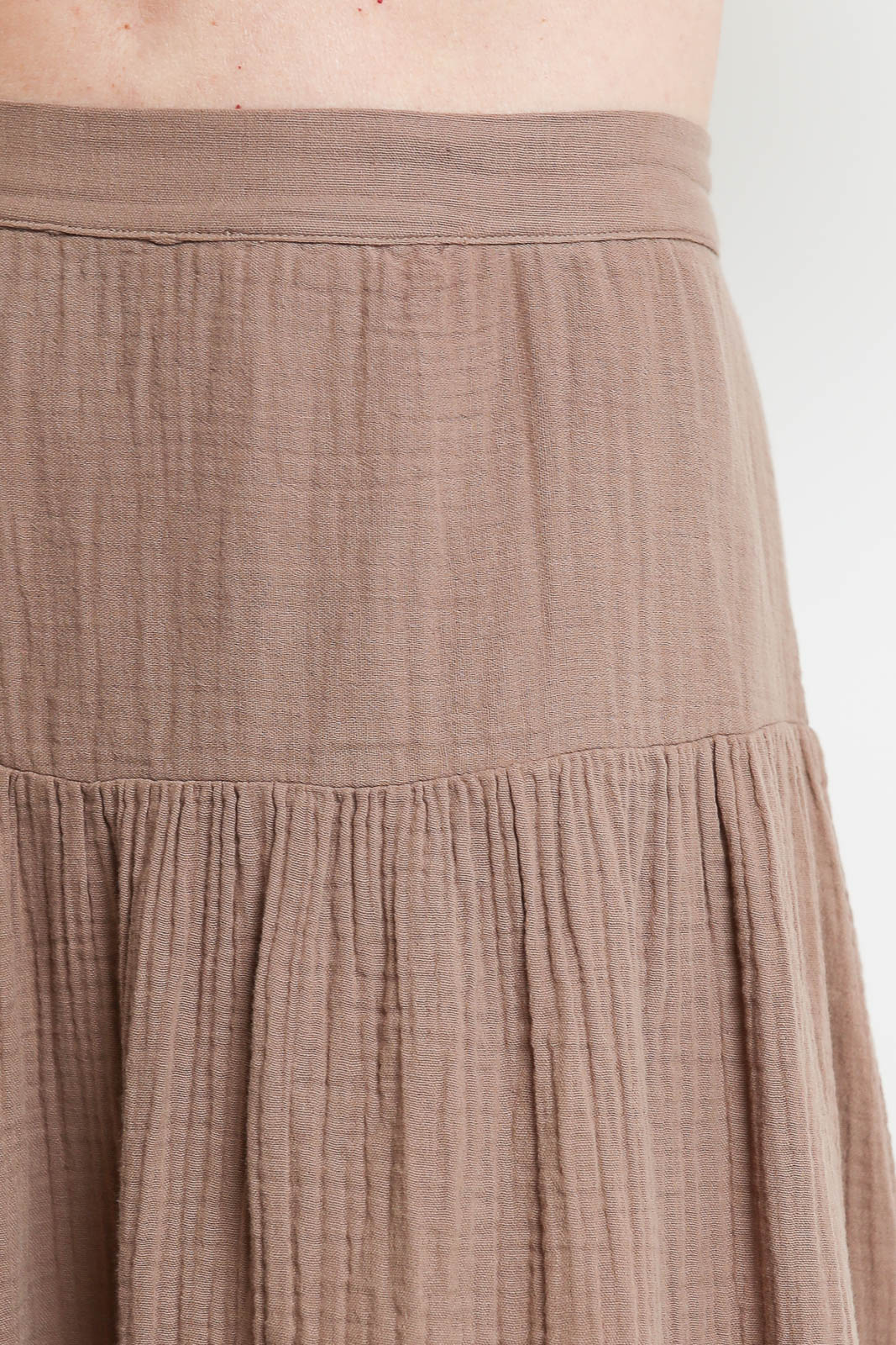 Xirena, Rock Evelyn in Ash Brown