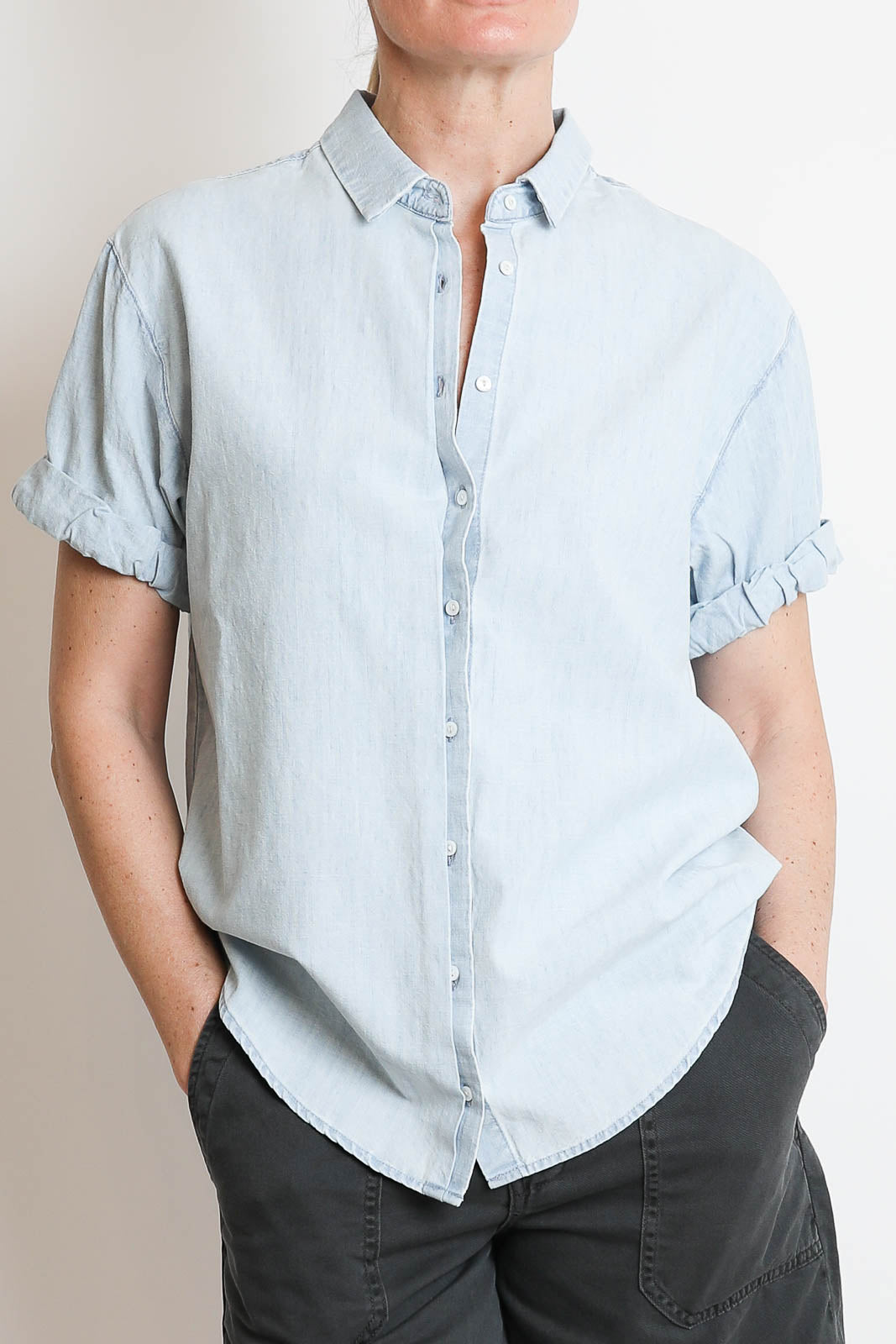 Xirena, Bluse Channing in Air Blue