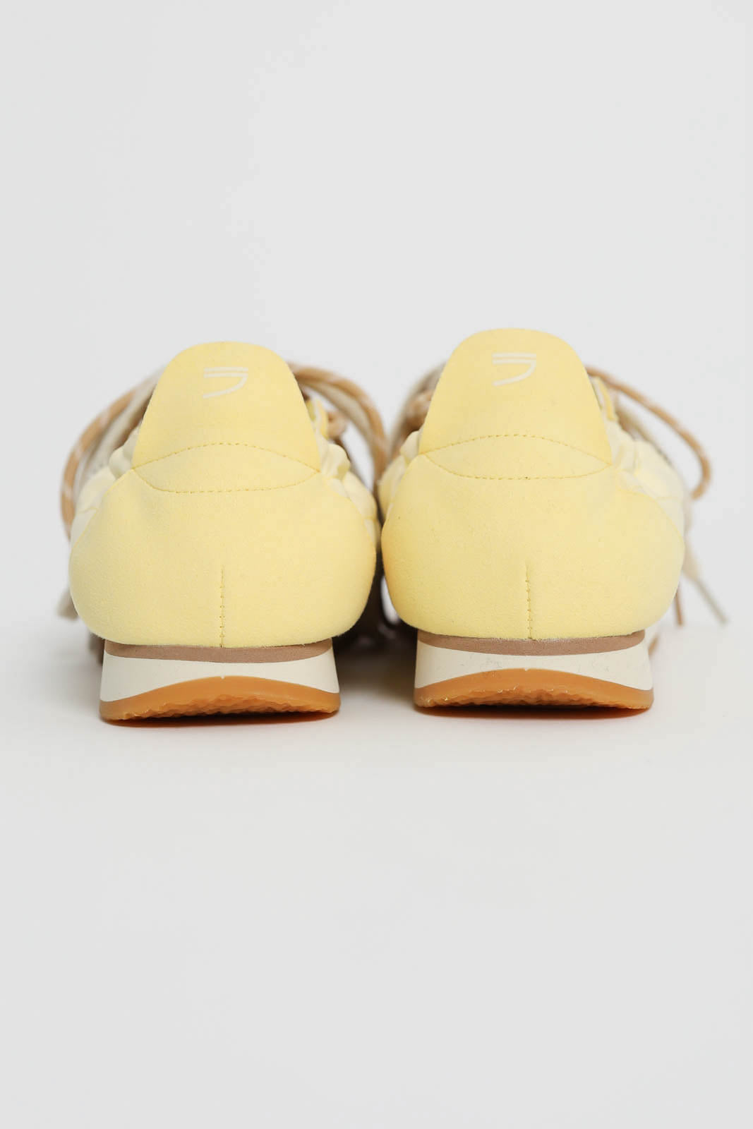 Puraai, baskets Panther en Double Cream