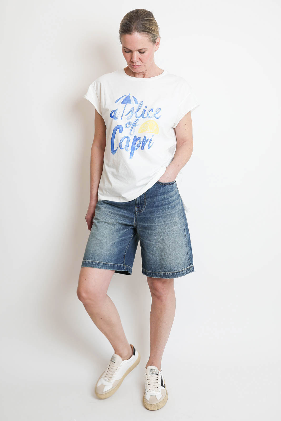 Bowery, T-Shirt Slice of Capri in Weiss