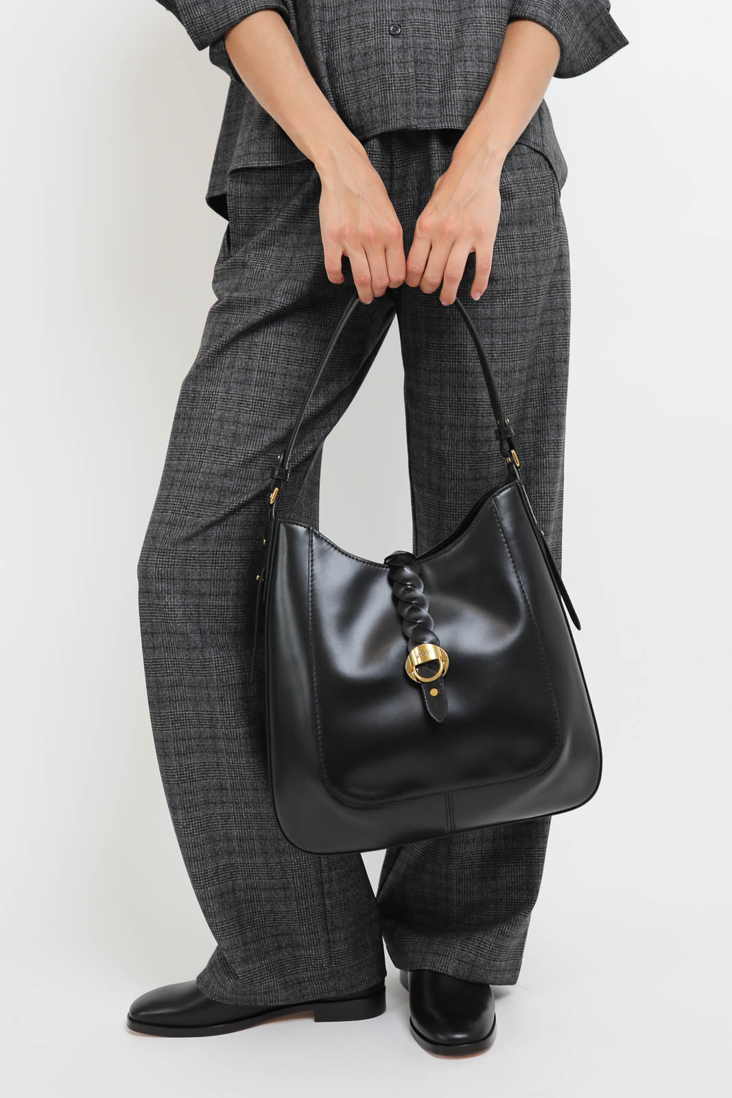 Tasche Altay Hobo in Schwarz